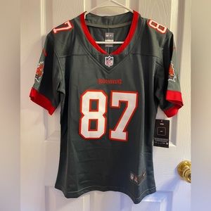Women’s Buccaneers jersey, NWT Gronk